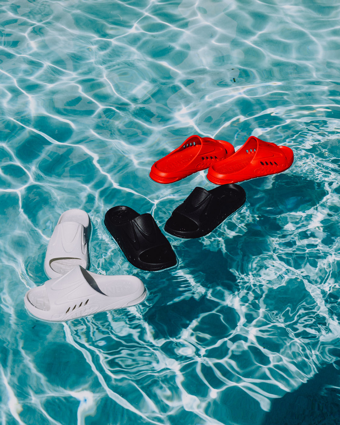SHARK SLIDE (WHT)